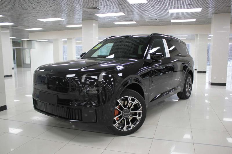 Lynk & Co 900 Поколение 1 2.0h 884 л.с.