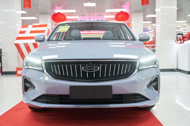 Geely Emgrand 2 поколение 1.5 CVT 127 л.с.