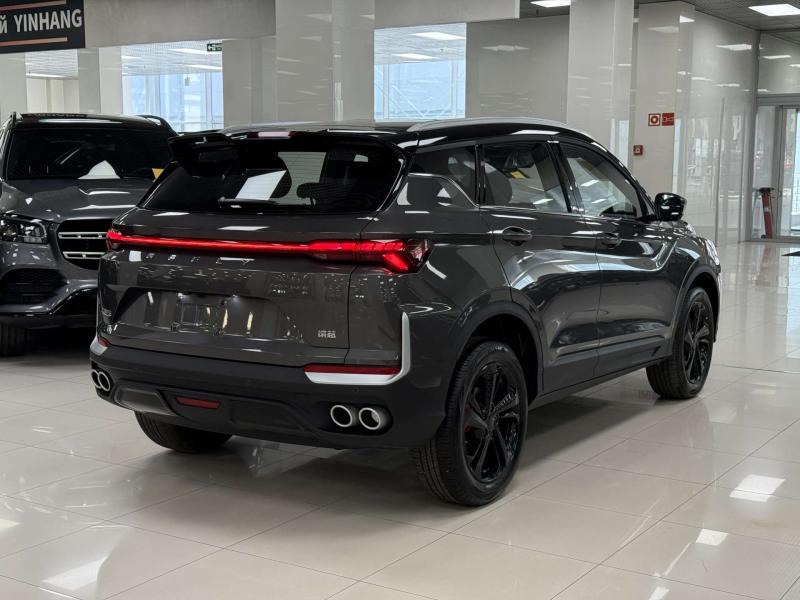 Geely Coolray I Рестайлинг Бензин 1.5 л. 172 л.с. робот передний