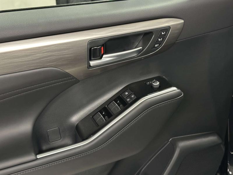 Toyota Highlander IV (U70) Бензин 2 л. 248 л.с. автомат полный