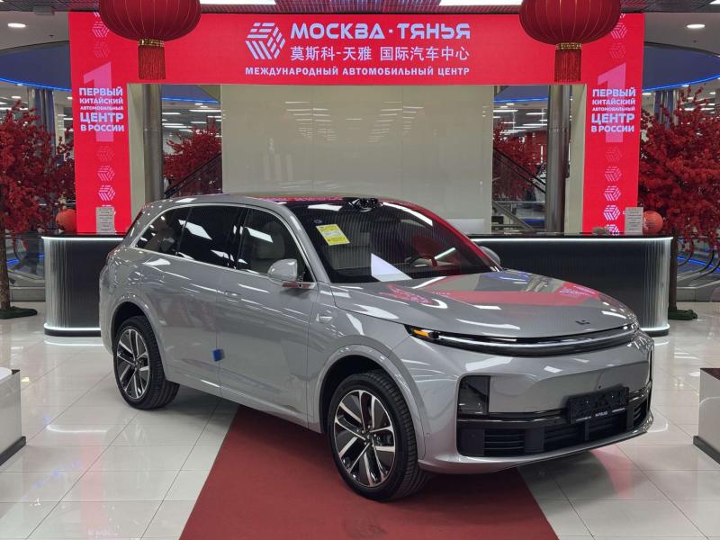 LiXiang L7 1 поколение [рестайлинг] 1.5 AT 4WD (449 л.с.)