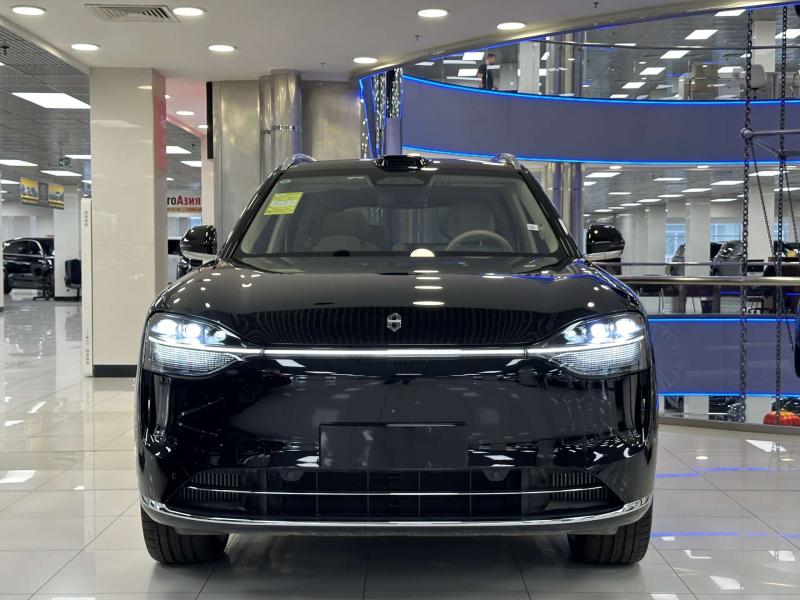 Aito M9  Электро  530 л.с. автомат полный