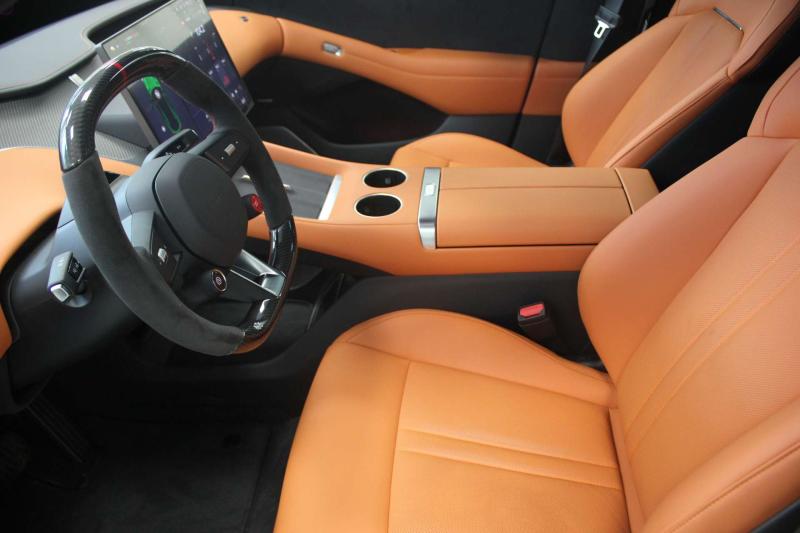 Xiaomi YU 7 1 поколение AT 4WD (690 л.с.)