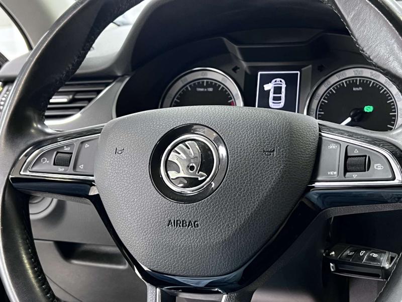 Skoda Octavia 3 поколение [рестайлинг] 1.8 TSI DSG (180 л.с.)