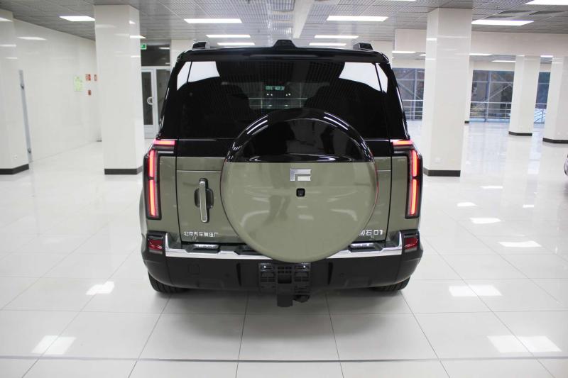 Polar Stone (Jishi) 01  Гибрид 1.5 л. 476 л.с. автомат полный