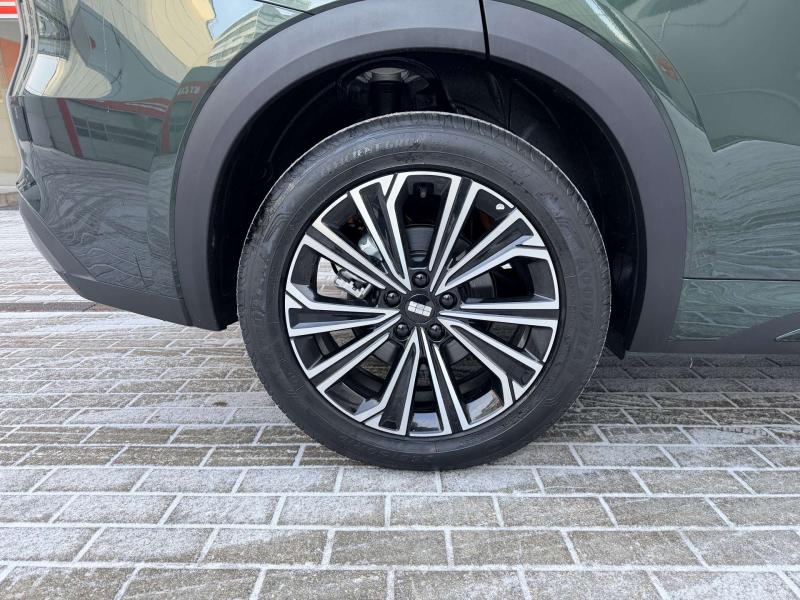 Geely Galaxy Starship 7 1 поколение 1,5 л  218 л.с. гибрид