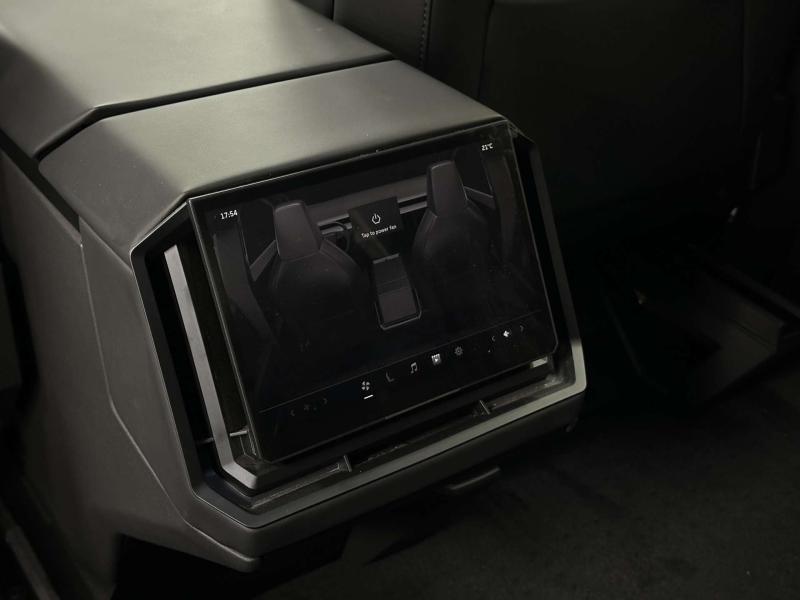 Tesla Cybertruck  Электро  845 л.с. автомат полный