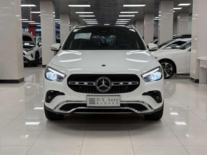 Mercedes-Benz GLA II (H247) Рестайлинг Бензин 2 л. 190 л.с. робот полный