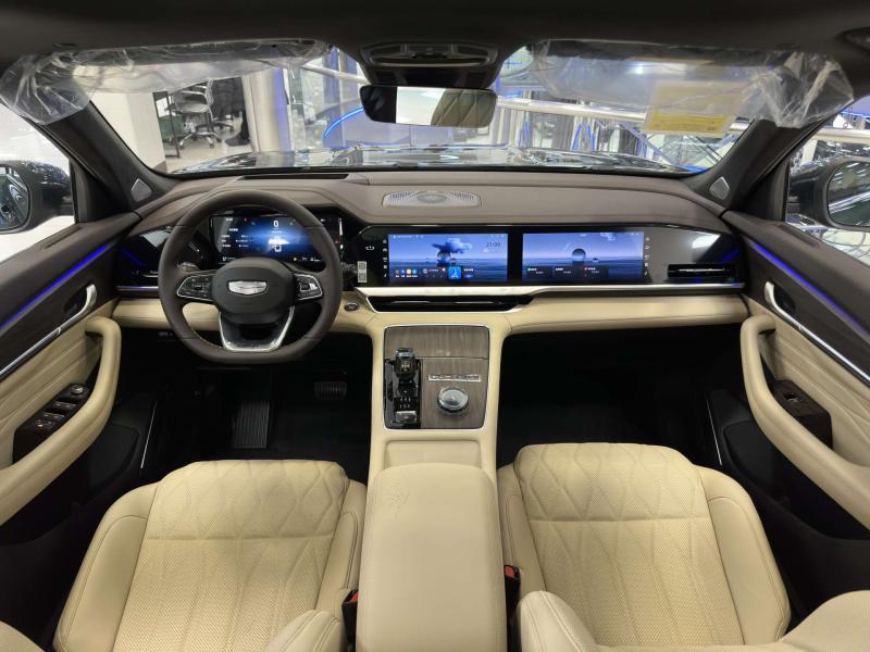 Geely Monjaro 1 поколение [2 рестайлинг] 2.0 AT (272 л.с.)