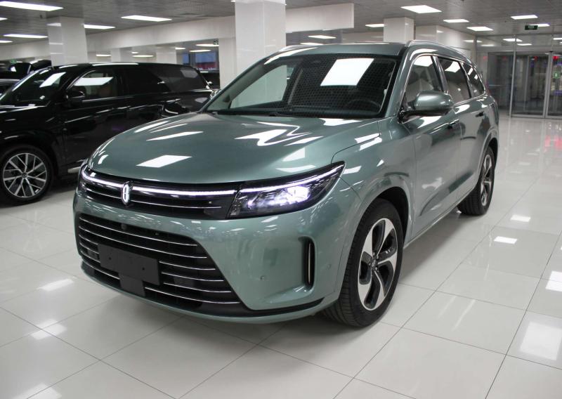 Aito M7 I Гибрид 1.5 л. 272 л.с. автомат задний