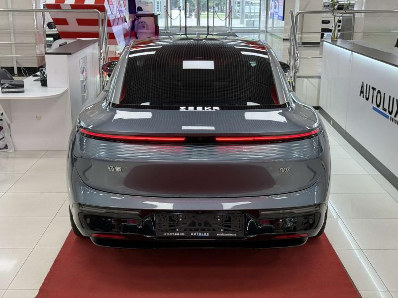 Zeekr 007  Электро  646 л.с. автомат полный