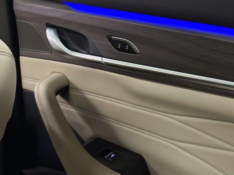 Geely Monjaro  Бензин 2 л. 238 л.с. автомат полный