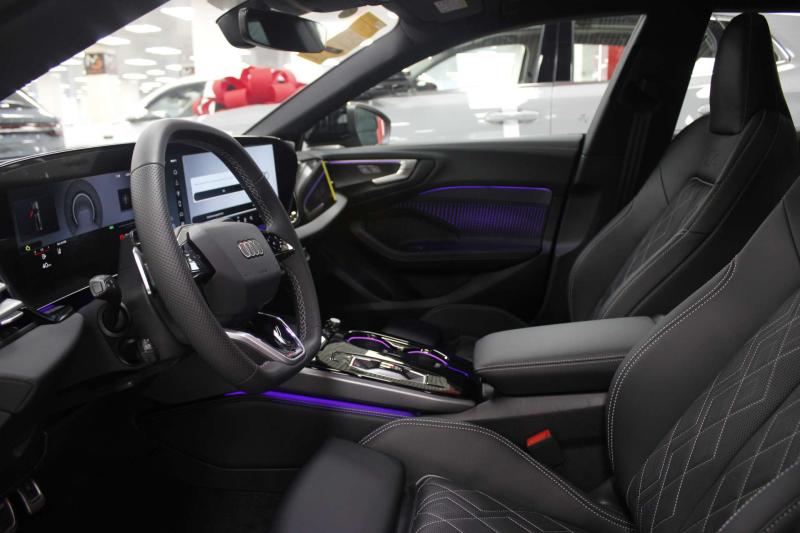 Audi A5 III (B10) Бензин 2 л. 204 л.с. робот полный