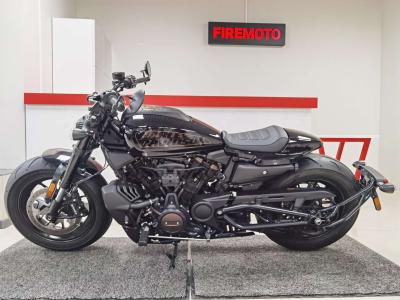 HARLEY DAVIDSON Sportster