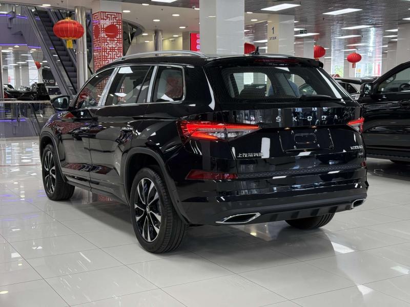 Skoda Kodiaq II Бензин 2 л. 204 л.с. робот полный