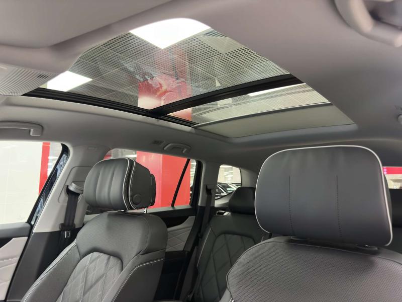 Volkswagen Teramont I Рестайлинг Бензин 2 л. 220 л.с. автомат полный