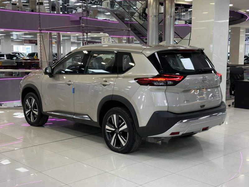 Nissan X-Trail III Рестайлинг Гибрид 2 л. 147 л.с. вариатор полный