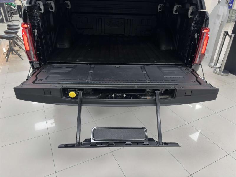 Ford F-150 XIV Бензин 3.5 л. 450 л.с. автомат полный