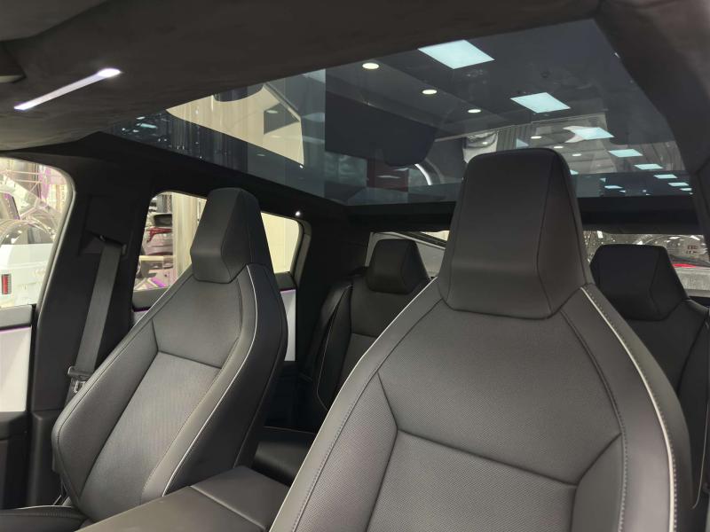 Tesla Cybertruck  Электро  845 л.с. автомат полный