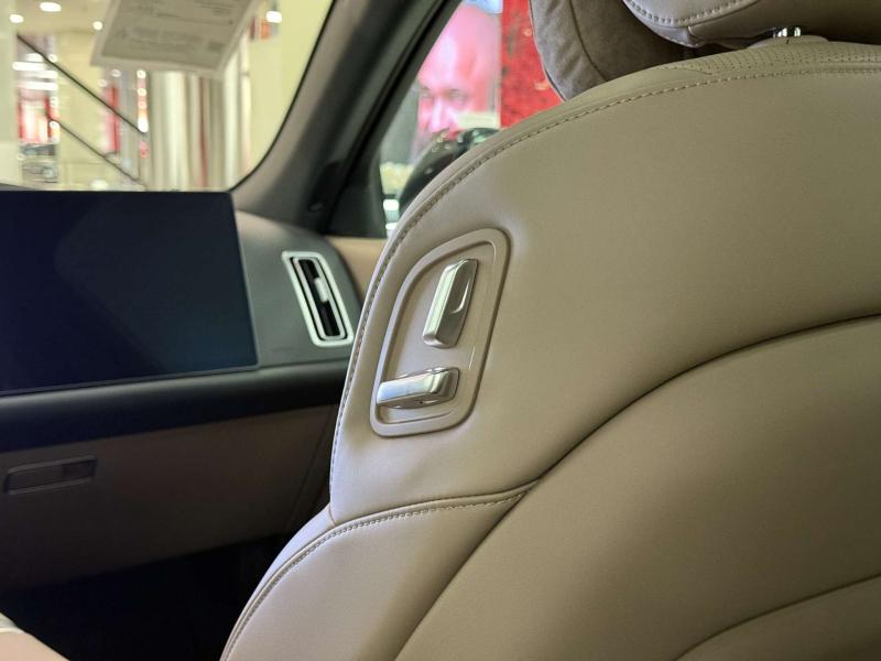 LiXiang L7 I Рестайлинг Гибрид 1.5 л. 449 л.с. автомат полный