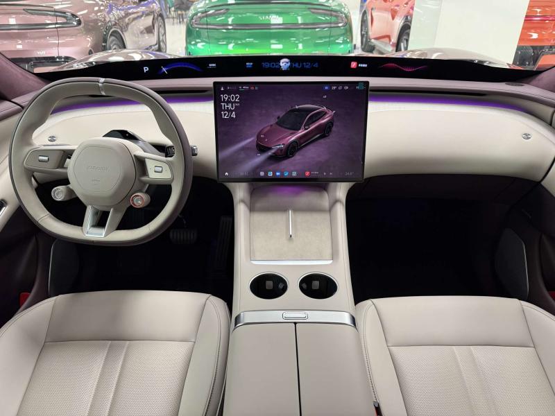 Xiaomi YU 7 1 поколение AT 4WD (690 л.с.)