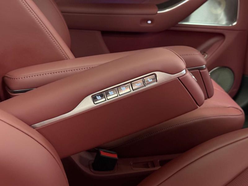 Aito M8 1 поколение 1.5h AT 533 л.с. (392 кВт) 