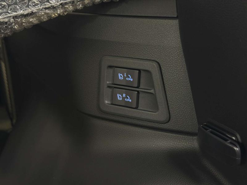 Toyota Land Cruiser 300 Series Дизель 3.3 л. 299 л.с. автомат полный