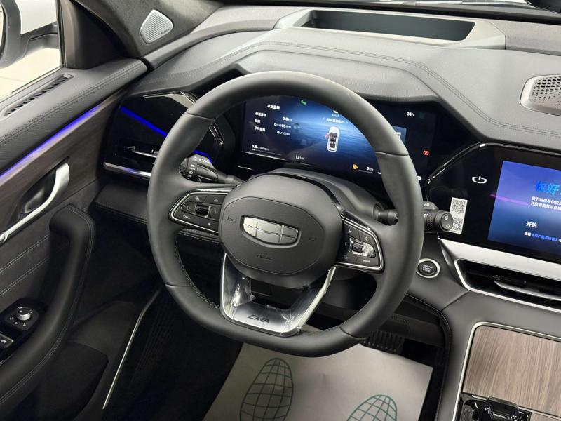 Geely Monjaro  Бензин 2 л. 238 л.с. автомат полный