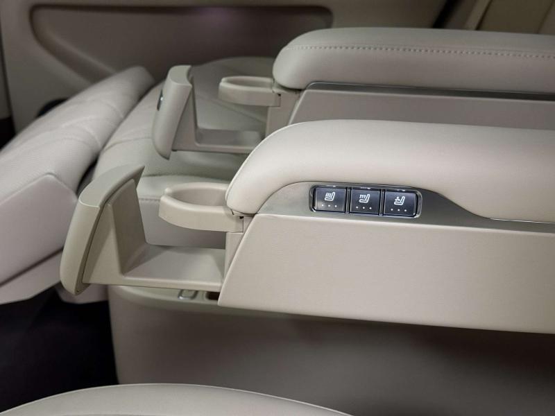 Aito M9  Гибрид 1.5 л. 496 л.с. автомат полный