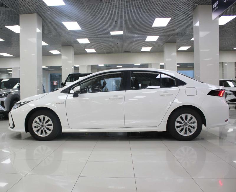 Toyota Corolla XII (E210) Гибрид 1.8 л. 98 л.с. вариатор передний