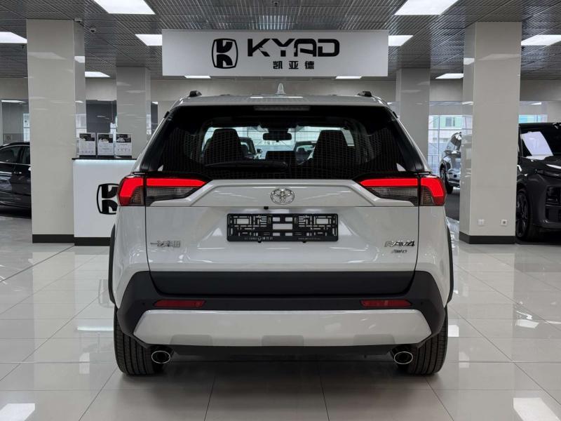 Toyota RAV4 5 поколение (XA50) 2.0 CVT 4WD (171 л.с.)