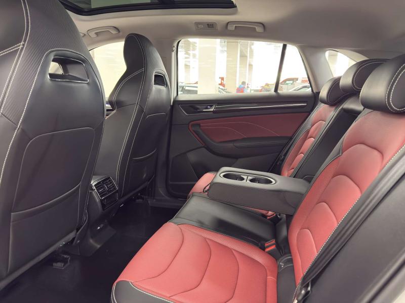 Skoda Kodiaq II Бензин 2 л. 204 л.с. робот полный