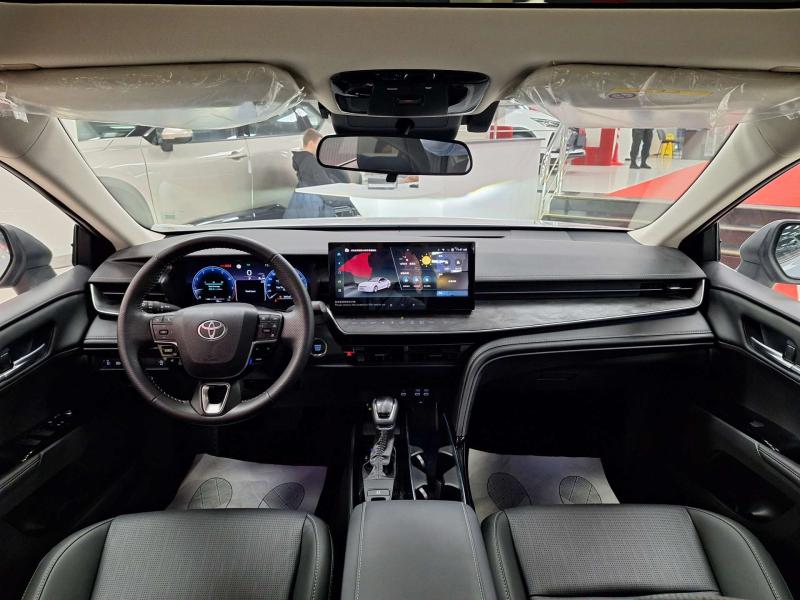 Toyota Camry IX (XV80) China Market Бензин 2 л. 173 л.с. вариатор передний