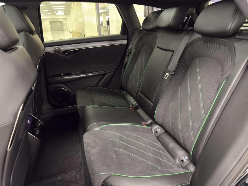 Voyah Free I Рестайлинг Гибрид 1.5 л. 490 л.с. автомат полный