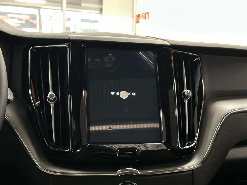 Volvo XC60 2 поколение [рестайлинг] 2.0 AT (250 л.с.)
