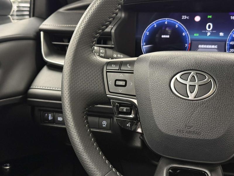 Toyota Camry IX (XV80) China Market Гибрид 2 л. 197 л.с. вариатор передний