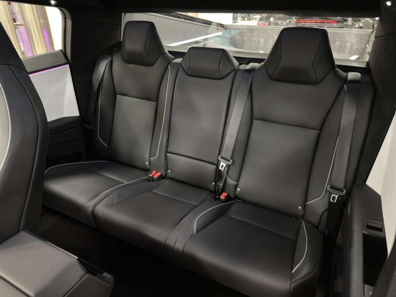 Tesla Cybertruck  Электро  845 л.с. автомат полный