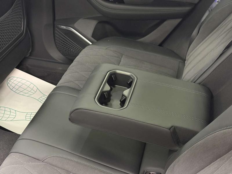 Geely Monjaro  Бензин 2 л. 238 л.с. автомат полный