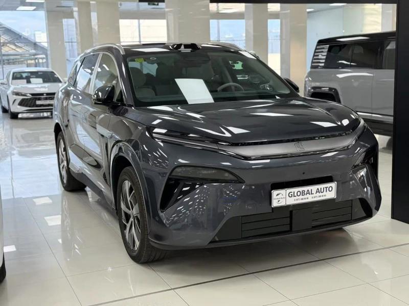 BYD Tang II Рестайлинг Гибрид 1.5 л. 615 л.с. автомат полный