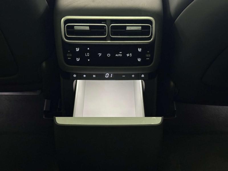 LiXiang L7 I Рестайлинг Гибрид 1.5 л. 449 л.с. автомат полный