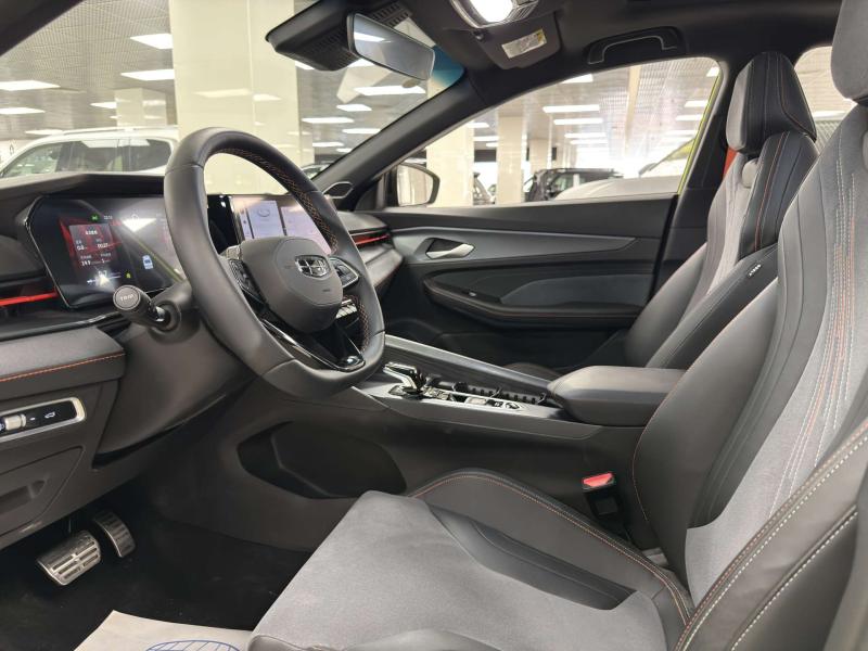 Geely Binyue I Рестайлинг Бензин 1.5 л. 177 л.с. робот передний