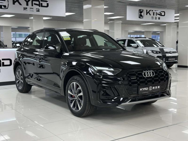 Audi Q5 II (FY) Рестайлинг Бензин 2 л. 190 л.с. робот полный