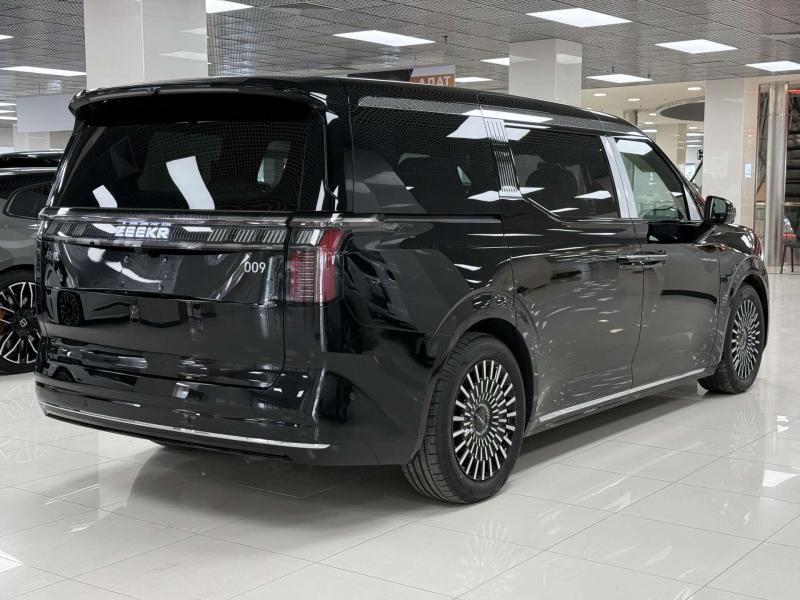 Zeekr 009 I Рестайлинг Электро  789 л.с. автомат полный
