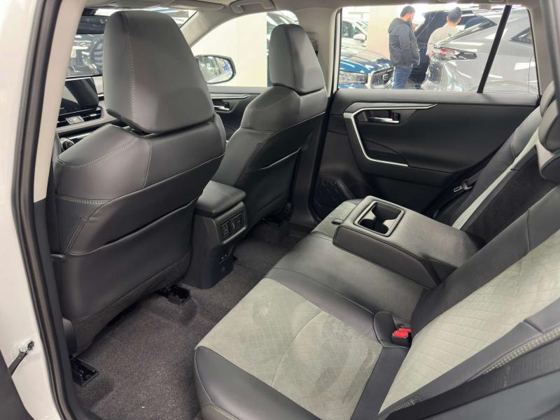 Toyota RAV4 V (XA50) Бензин 2 л. 171 л.с. вариатор полный