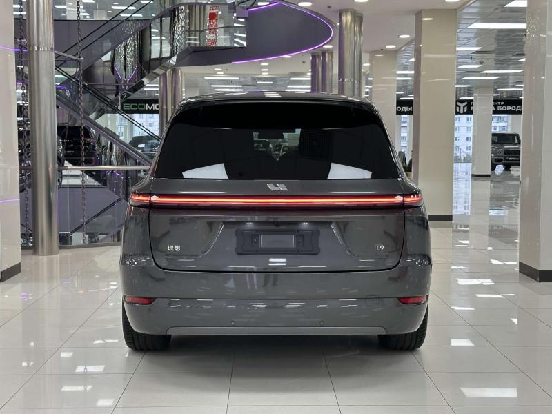 LiXiang L9 I Рестайлинг Гибрид 1.5 л. 449 л.с. автомат полный