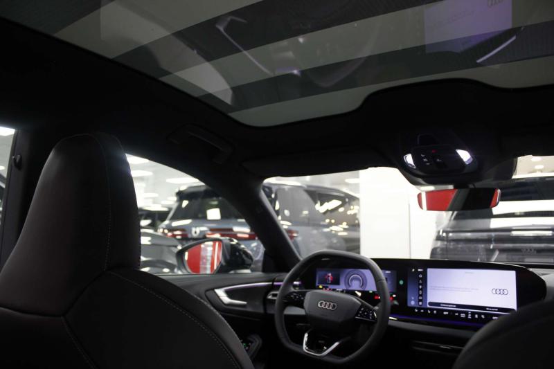 Audi A5 III (B10) Бензин 2 л. 204 л.с. робот полный