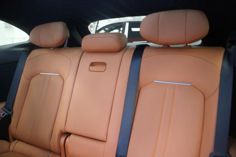 Xiaomi YU 7 1 поколение AT 4WD (690 л.с.)