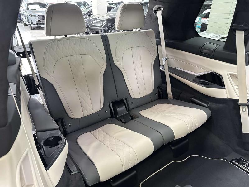 BMW X7 I (G07) Рестайлинг Дизель 3 л. 340 л.с. автомат полный