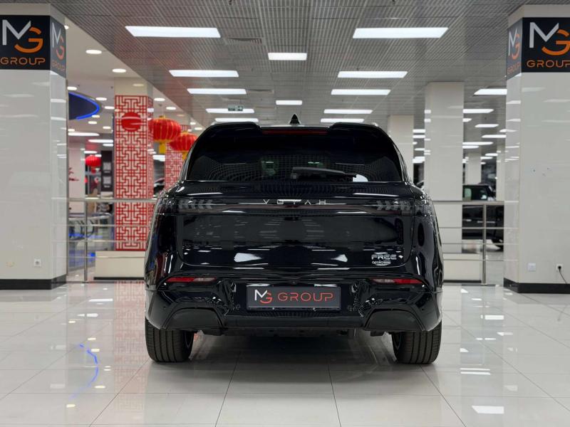 Voyah Free I Гибрид 1.5 л. 693 л.с. автомат полный