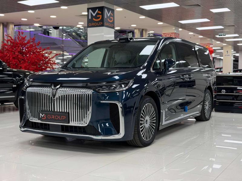 Voyah Dream  Гибрид 1.5 л. 394 л.с. автомат полный